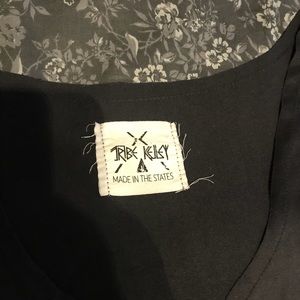 NWOT TRIBE KELLEY VNECK